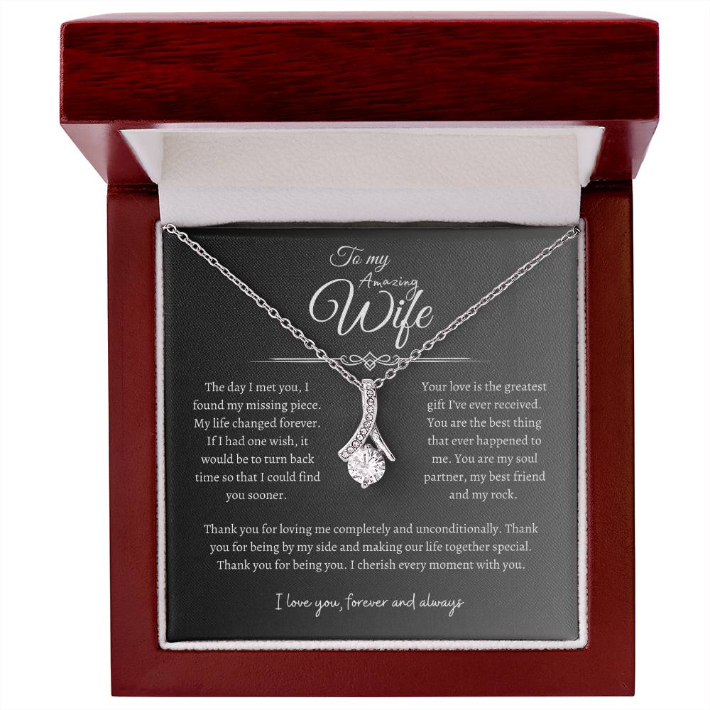 To My Amazing Wife, Alluring Beauty Necklace GR